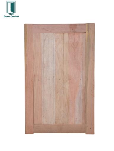 หน้าต่างไม้เต็งแดง บานทึบเซาะร่องขนาด 70x110ซม. ด้วยความแข็งแรงของบานทึบจึงนิยมมาก หน้าต่างไม้เต็งแดง บานทึบเซาะร่องขนาด 70x110ซม. ด้วยความแข็งแรงของบานทึบจึงนิยมมาก